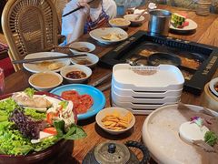 -老牌坊云南鱼豆花火锅(哈西万达店)