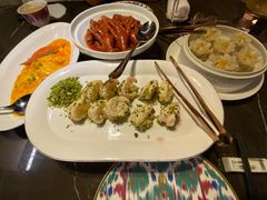 -海派悦庭·海胆烧麦·新融合菜(凯德广场店)