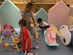 -Ours树朵家亲子餐厅(远策中心店)