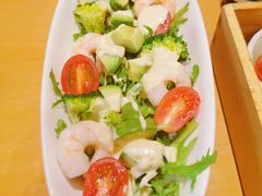 鲜虾牛油果味噌蛋黄酱沙拉-胜博殿日式炸猪排(悠唐店)
