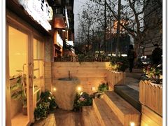 60639c57tw6dcvcjqni-十面欢腾·海鲜面·台式Bistro(长乐路店)