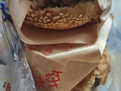 -洪峰浩老北京烧饼夹肉(角门路店)
