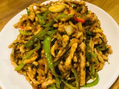 小梅菜笋炒肉丝-陈傻子餐厅(世纪都会店)