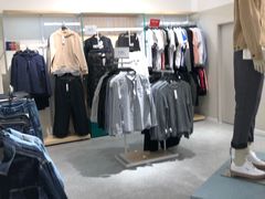 -hotwind热风(中贸广场店)