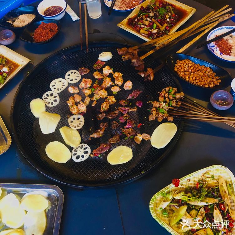 第一次吃带蘸水的烧烤