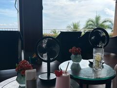 -日落吧·海景咖啡厅·餐酒吧·鸡尾酒·下午茶·乐队表演·浪漫夕阳·三亚文华东方酒店