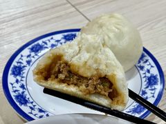 鲜肉包-老滕家过桥米线(金鱼胡同店)