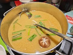 -四季喧黔味豆米火锅(万达广场店)