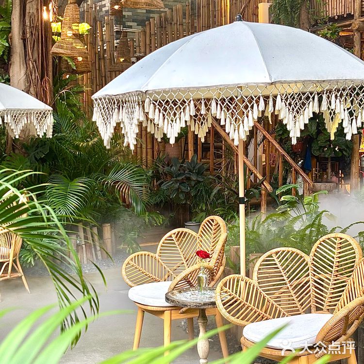 广州“小清迈”雨林餐厅