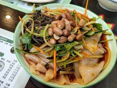 凉皮拼蕨根粉-黎耀阳财神糖水铺(樟木头店)