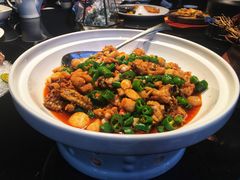 紫苏香辣牛蛙-凤凰湘语·海派湘菜(浦东旗舰店)