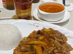 茄子牛肉饭-香港新发烧腊茶餐厅(书城店)