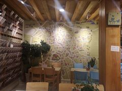 -猫的天空之城概念书店(丽江古城饮玉巷店)