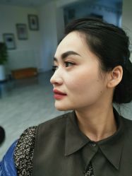 -Aros安麓笙婚纱礼服设计馆