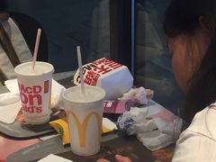 -麦当劳(东岳大道店)