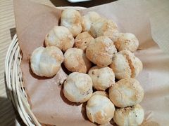 -渝信川菜 · 川味家常菜(财富购物中心店)