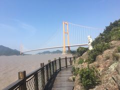 -月亮湾风景点