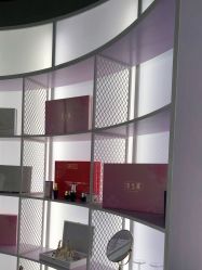 -PE SALON 