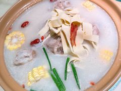 玉米筒骨砂锅-骨味坊·十二年老店(宝业东城广场店)
