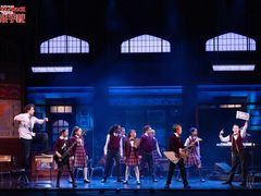 -交通银行前滩31演艺中心