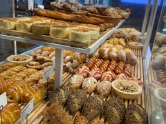 -焙丽拾光(麦凯乐直营店)