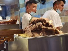 -贯贯吉·清真餐厅(浙江中路店)