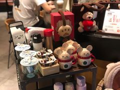零售区-星巴克臻选(深圳东海缤纷天地店)