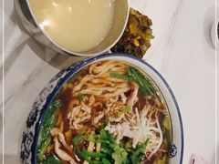 -镇南锅盖面馆(解放路店)