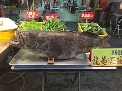 -六合夜市