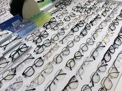 -小屁屁眼镜Hi魔镜(县西街店)