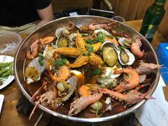 -老东镇啤酒屋海鲜加工·蒸汽海鲜·海鲜烧烤(台东店)