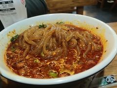 -万记麻辣烫国展总店