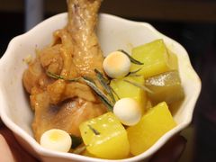 -同济大学本部学苑饮食广场