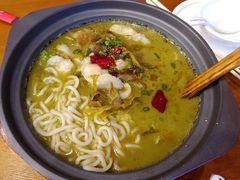 -周鱼小馆石锅酸菜鱼(活力汇店)