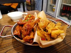 炸鸡翅一半一半-富乐满韩国正宗炸鸡韩国料理(虹泉路店)