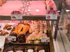 -巴黎贝甜(大宁国际商业广场店)