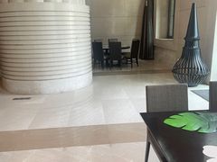 -天津京基皇冠假日酒店