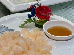 -王朝大酒店徐汇店-地面停车场