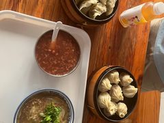 -罗卜李包子羊肉汤