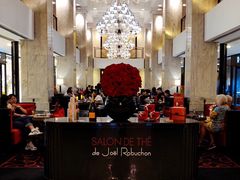 -Salon de The de Joel Robuchon(外滩18号店)