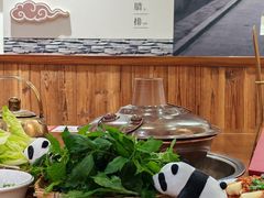 -岳记兴隆·青城腊排铜火锅(融创店)