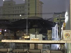 -UNI UNI(环亚凯瑟琳店)