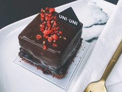 覆盆子蛋糕-UNI UNI(环亚凯瑟琳店)