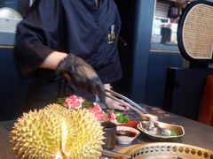 -铭牛烧肉·和牛海鲜自助(高新月牙湖店)