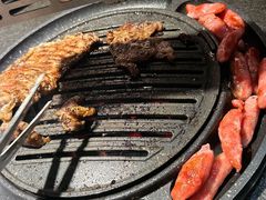 -七甲山烤肉(长白山奇石山珍根艺一条街店)