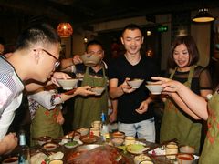-佬革命主题火锅(玉沙路店)