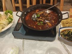 -霄汉牛三鲜湖北砂锅菜(万松园2店)