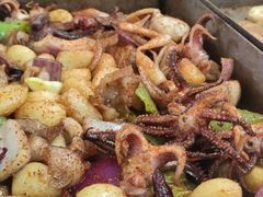 -老东镇啤酒屋海鲜加工·蒸汽海鲜·海鲜烧烤(台东店)