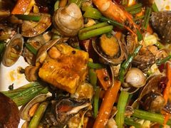 -东来菜馆•手抓海鲜家常菜•海鲜锅贴(鸽子窝店)