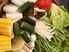 -樾餐厅泰式海鲜火锅(民歌湖店)
